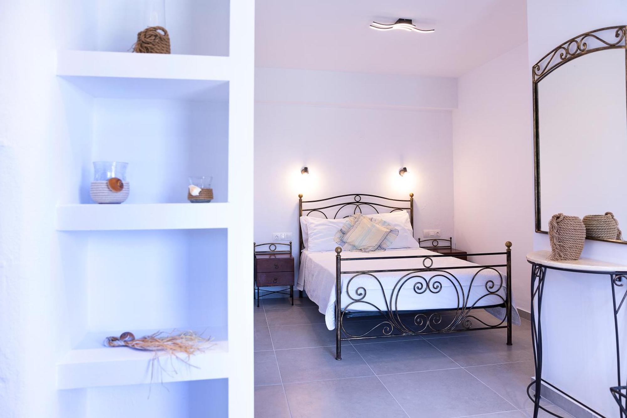Vassilia On The Serifos Guest house Livadakia